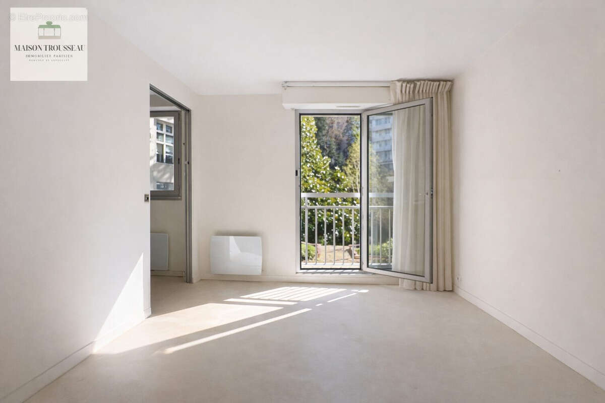 Appartement à PARIS-19E