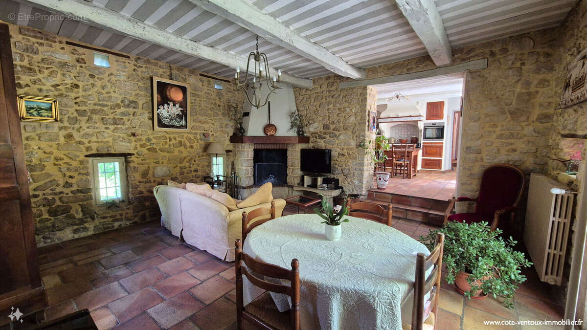 Maison à BEAUMES-DE-VENISE