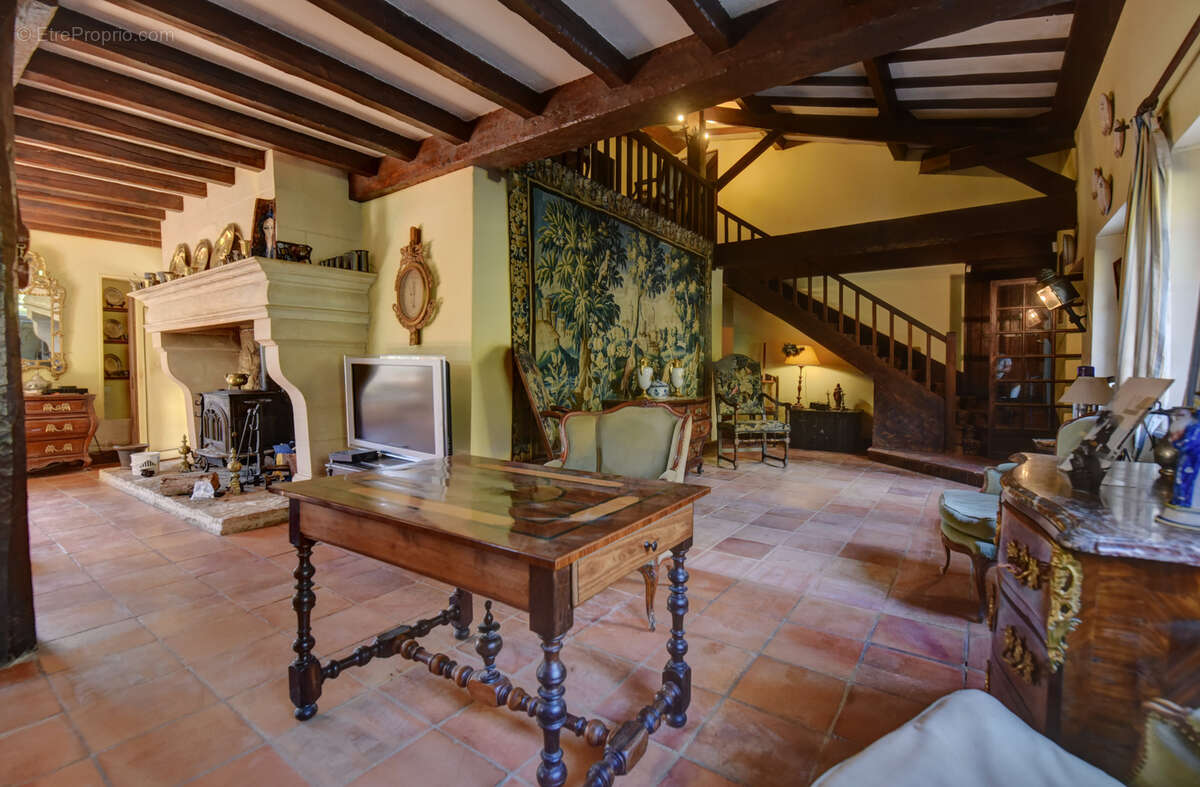 Maison à SAINT-LAURENT-SUR-MANOIRE