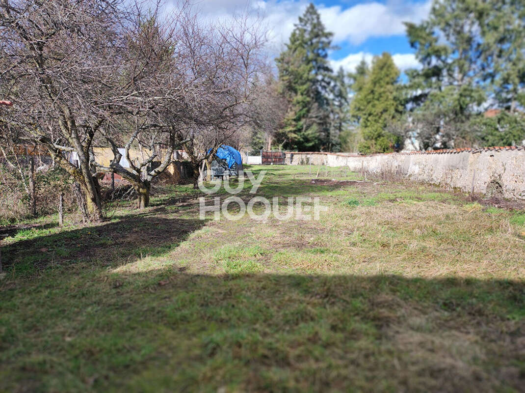 Commerce à SAINTE-AGATHE-LA-BOUTERESSE