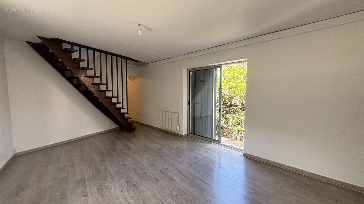 Appartement à LE PONTET