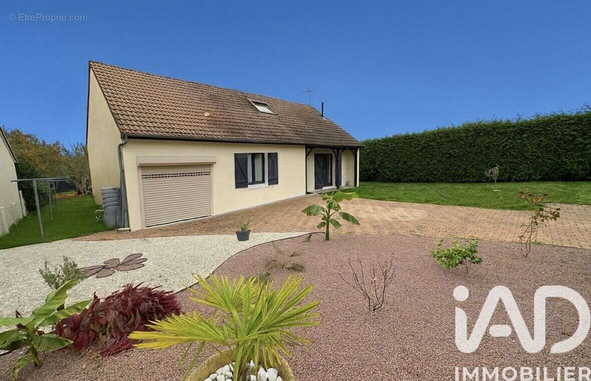 Photo 2 - Maison à REUILLY