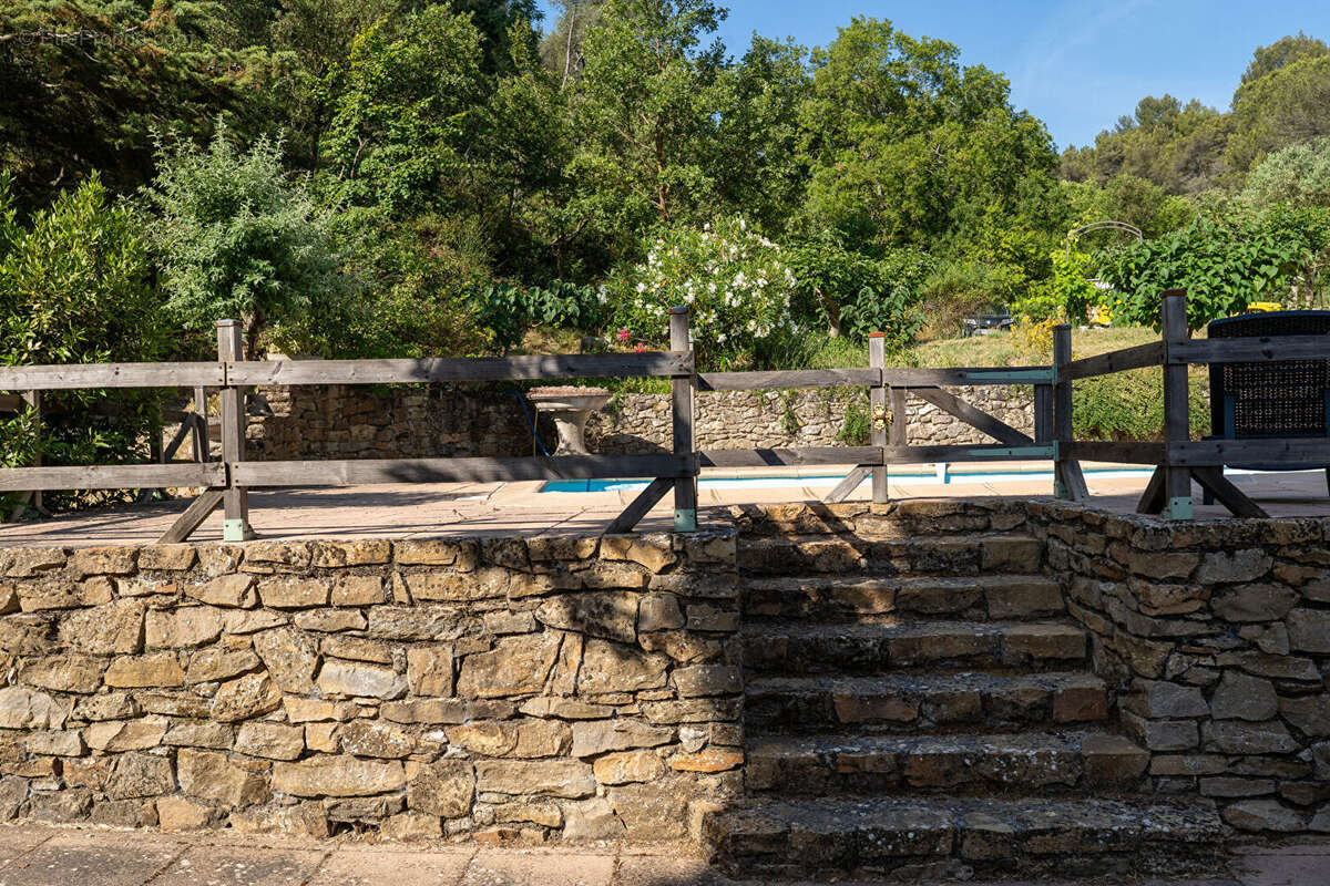 Maison à BOUC-BEL-AIR