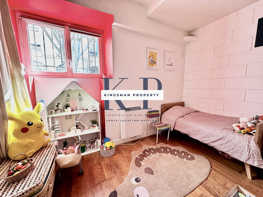 Appartement à PARIS-10E