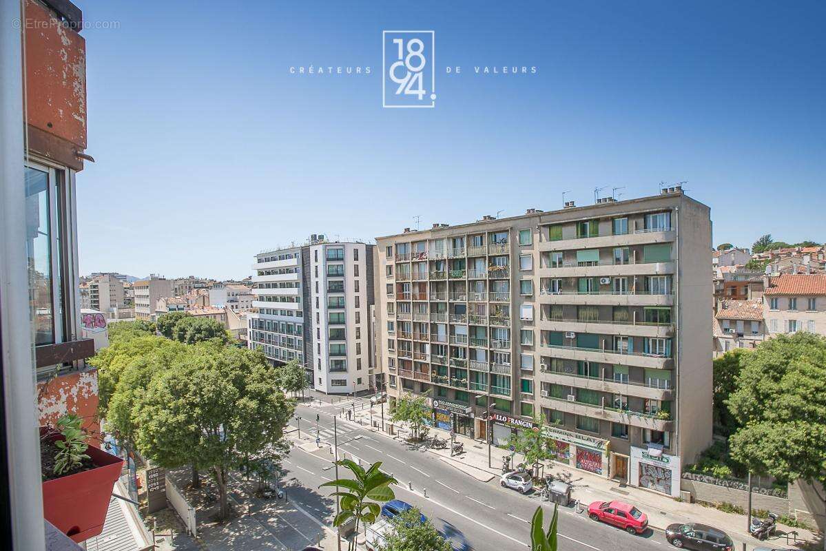 Appartement à MARSEILLE-4E