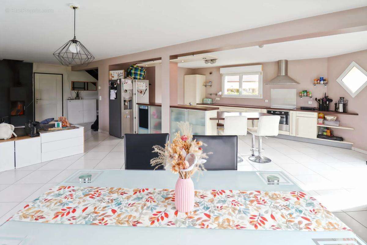 Maison à LA CHENALOTTE