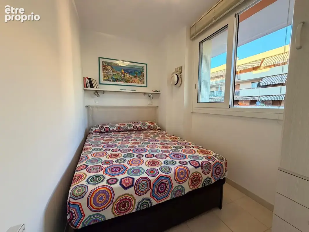 ROQUEBRUNE CAP MARTIN - Face à la mer   Charmant petit 2 pièces de 32,23 m2 avec balcon, cave et vue mer. - photo 12