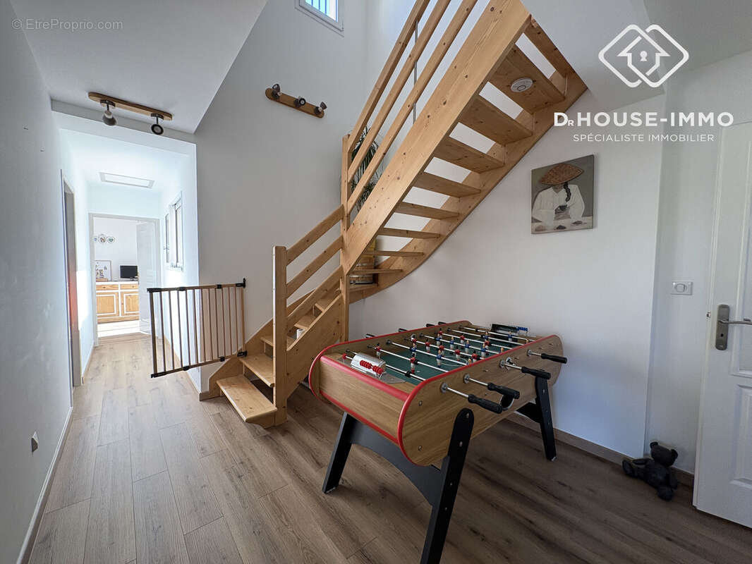 Maison à CHAMPAGNAC-DE-BELAIR