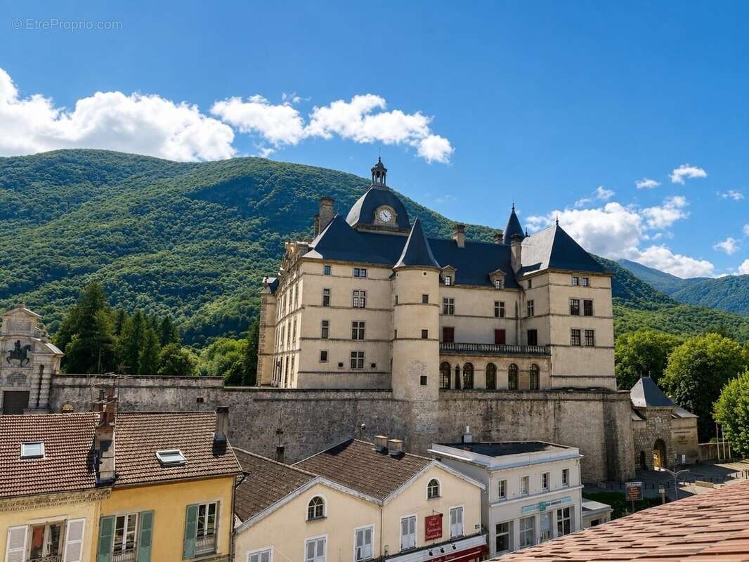 Appartement à VIZILLE