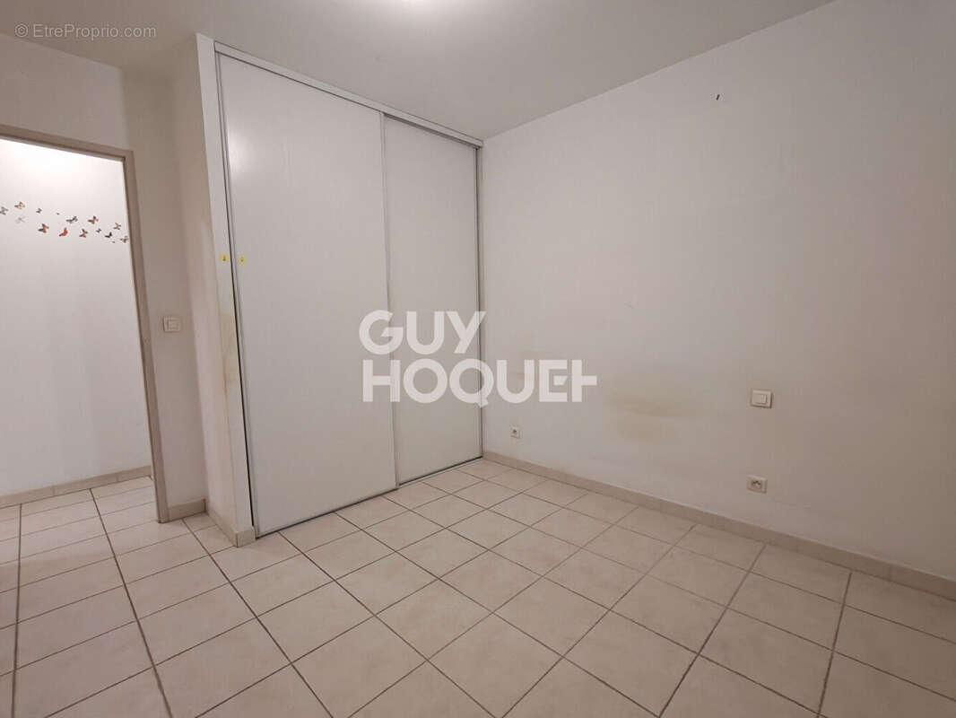 RARE ! T3 en rez-de-jardin avec garage dans une résidence sécurisée - Un véritable esprit "maison" avec son jardin privatif ! - photo 7