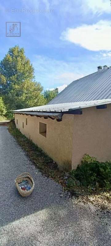 Appartement à SAINT-MARTIN-D&#039;ENTRAUNES