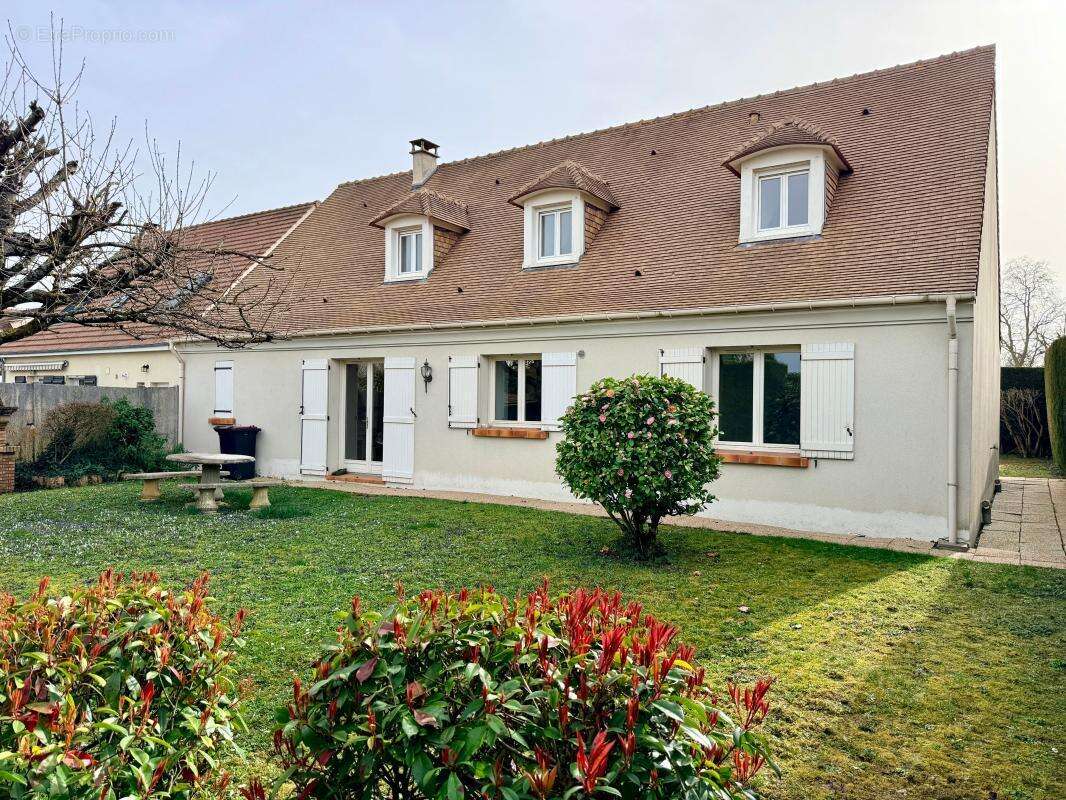 Maison à LEUDEVILLE