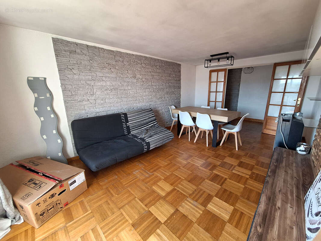 Appartement à SAINT-BRICE-SOUS-FORET