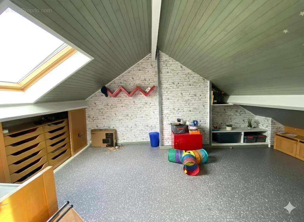 Maison à ROSNY-SUR-SEINE