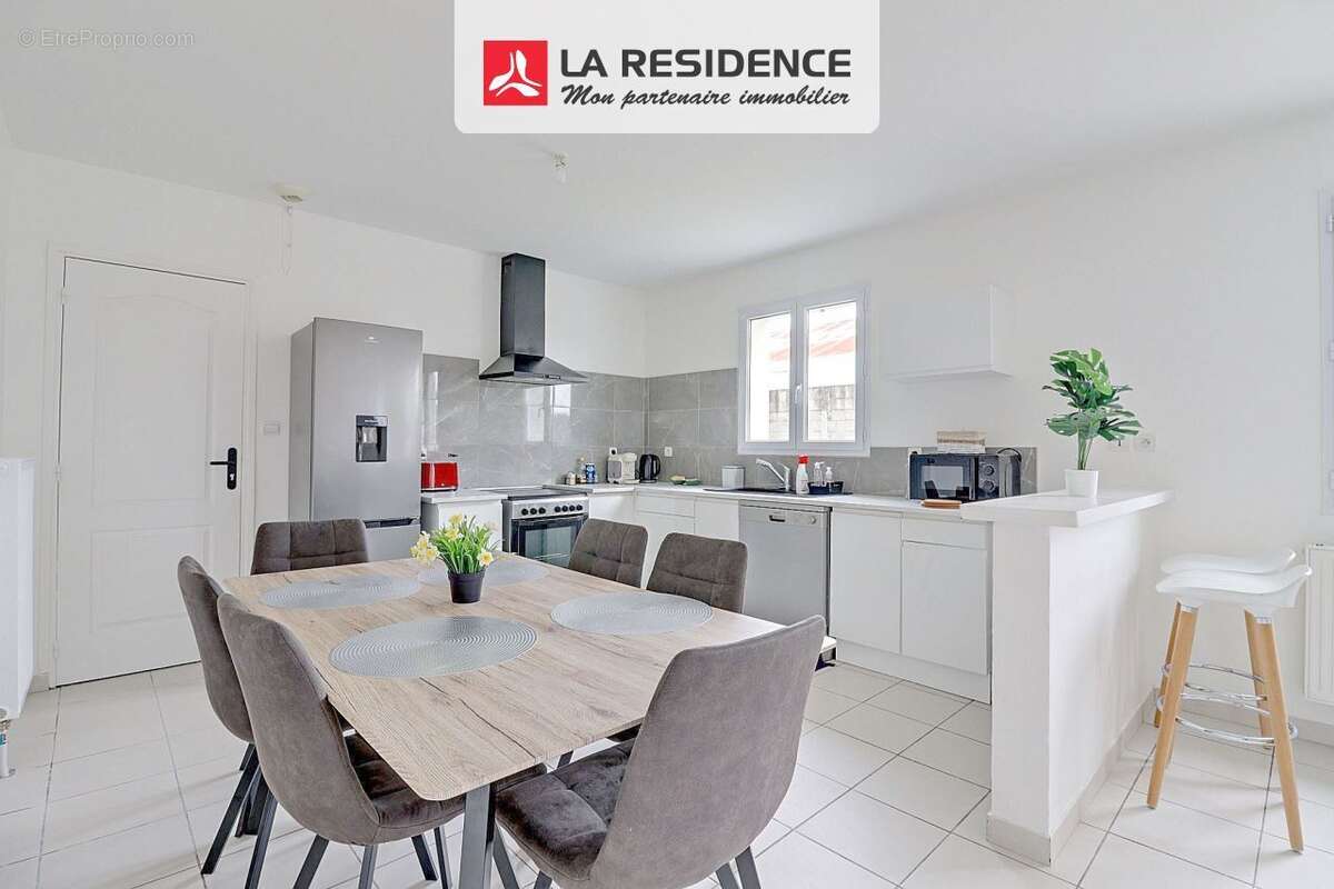 Maison à HUISSEAU-SUR-COSSON