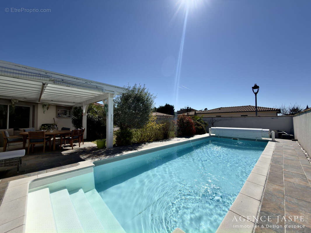 Maison à SAINT-CYPRIEN