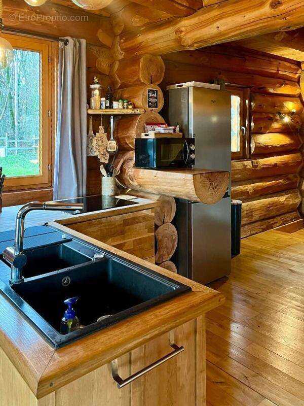 Chalet authentique de 144 m2 sur sous-sol - photo 10