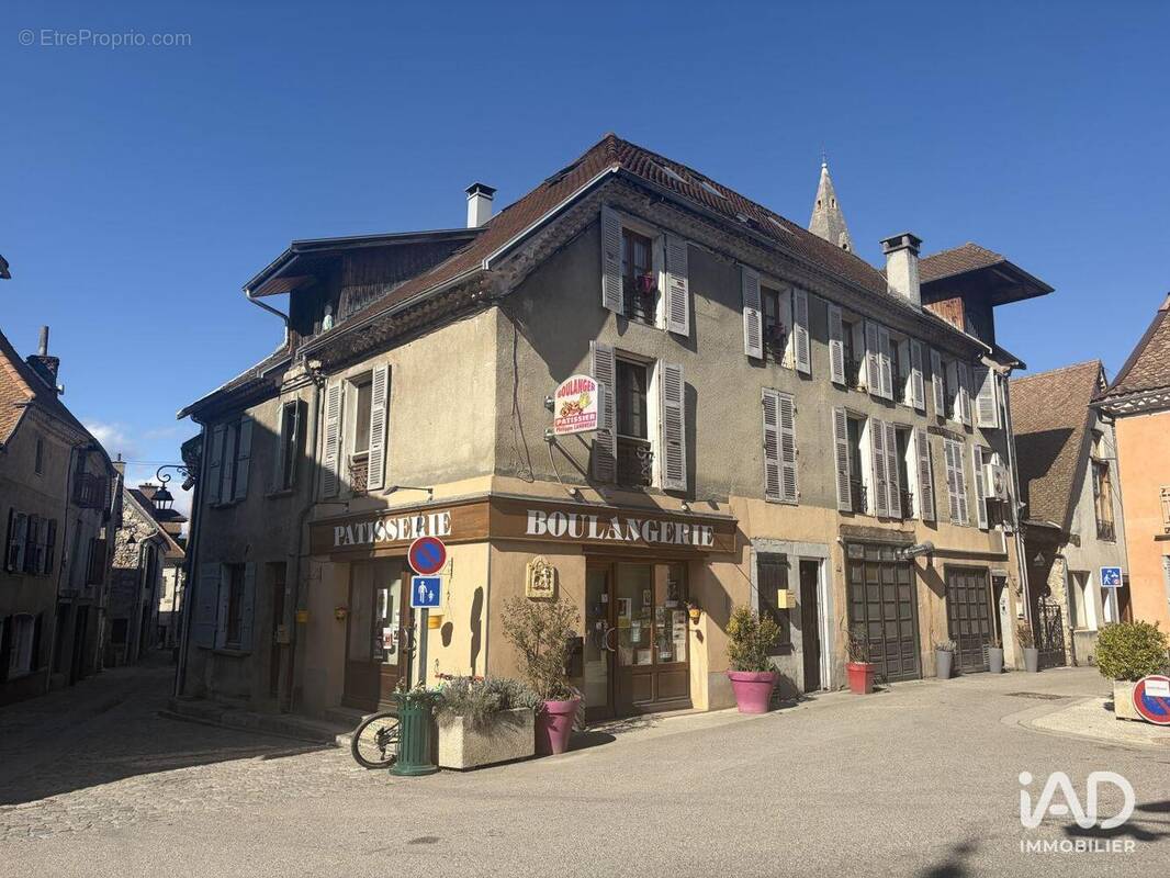 Photo 1 - Commerce à MENS