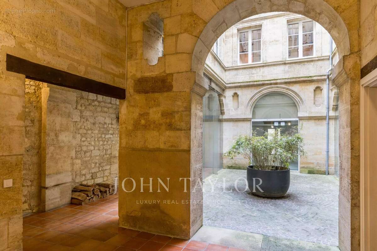 Appartement à BORDEAUX