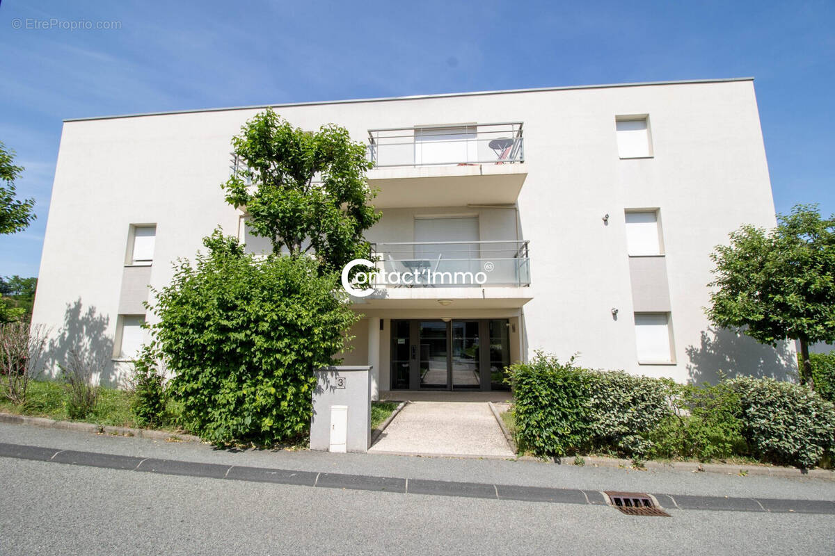 Appartement à CEYRAT