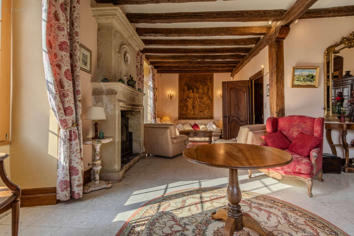 Maison à SAINT-CYPRIEN