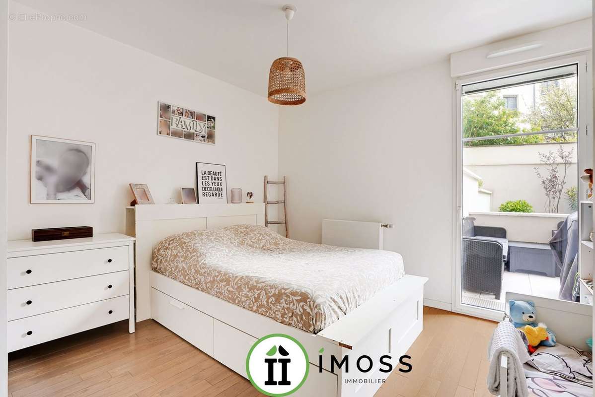 Appartement à LA GARENNE-COLOMBES