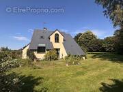 Maison à SAINTE-SUZANNE-SUR-VIRE