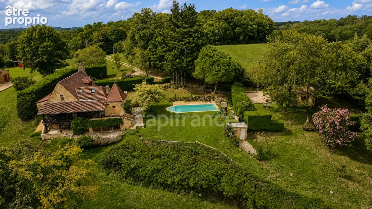 Maison périgourdine en pierre avec gîte, piscine et 1,25 ha de terrain à Doissat - photo 2