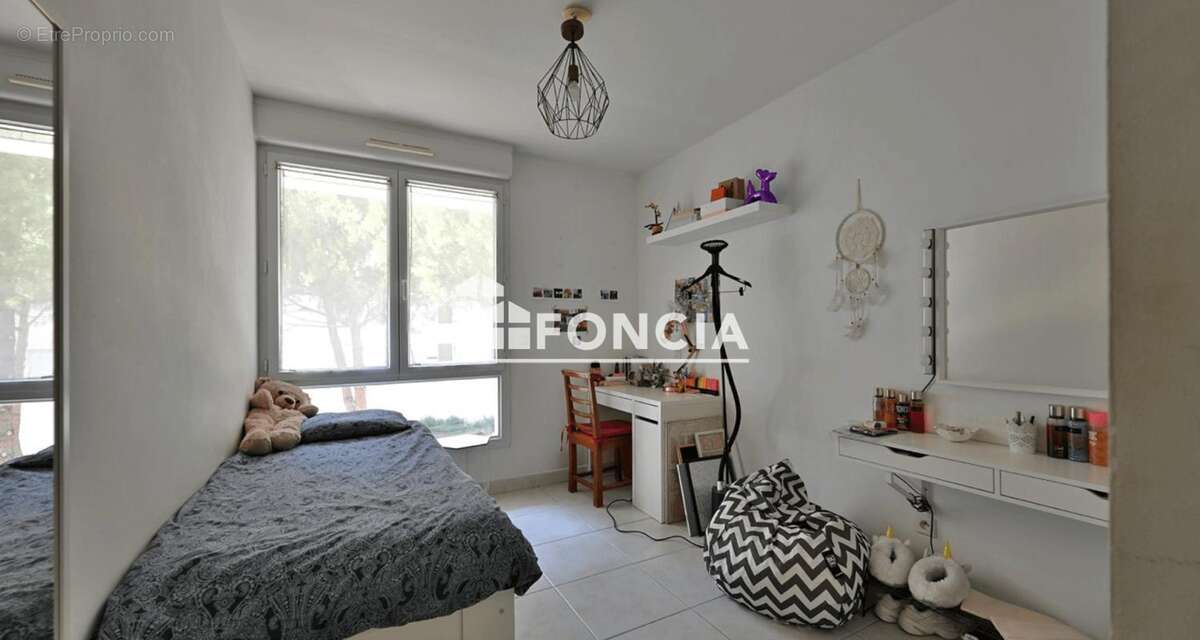 RARE : Villa de standing F5 à Port-Marianne avec jardin et 2 garages - photo 11