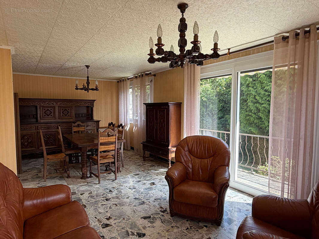 Maison de plain-pied à LA LONDE, - photo 4