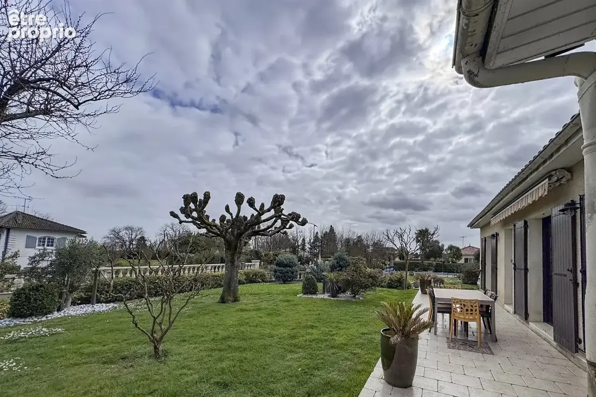 Charmante maison de plain pied avec piscine, à proximité de Jarnac - photo 17