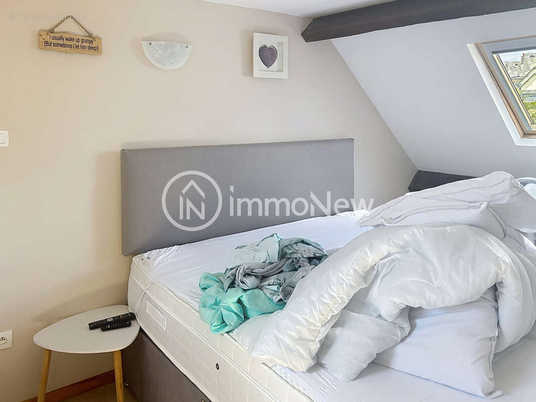Maison 90 m2 ideal pied a terre sur 184 m2 de terre en plein bourg - photo 9