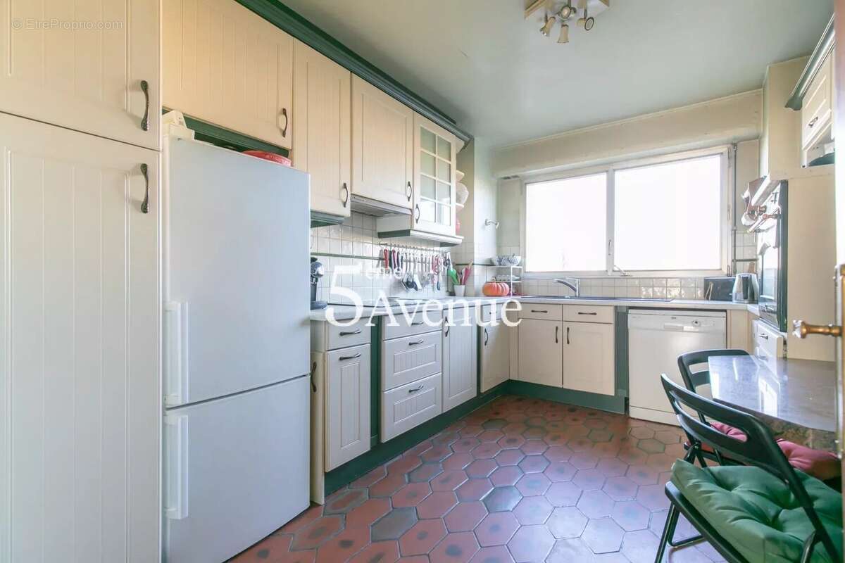 Appartement à SAINT-MAUR-DES-FOSSES