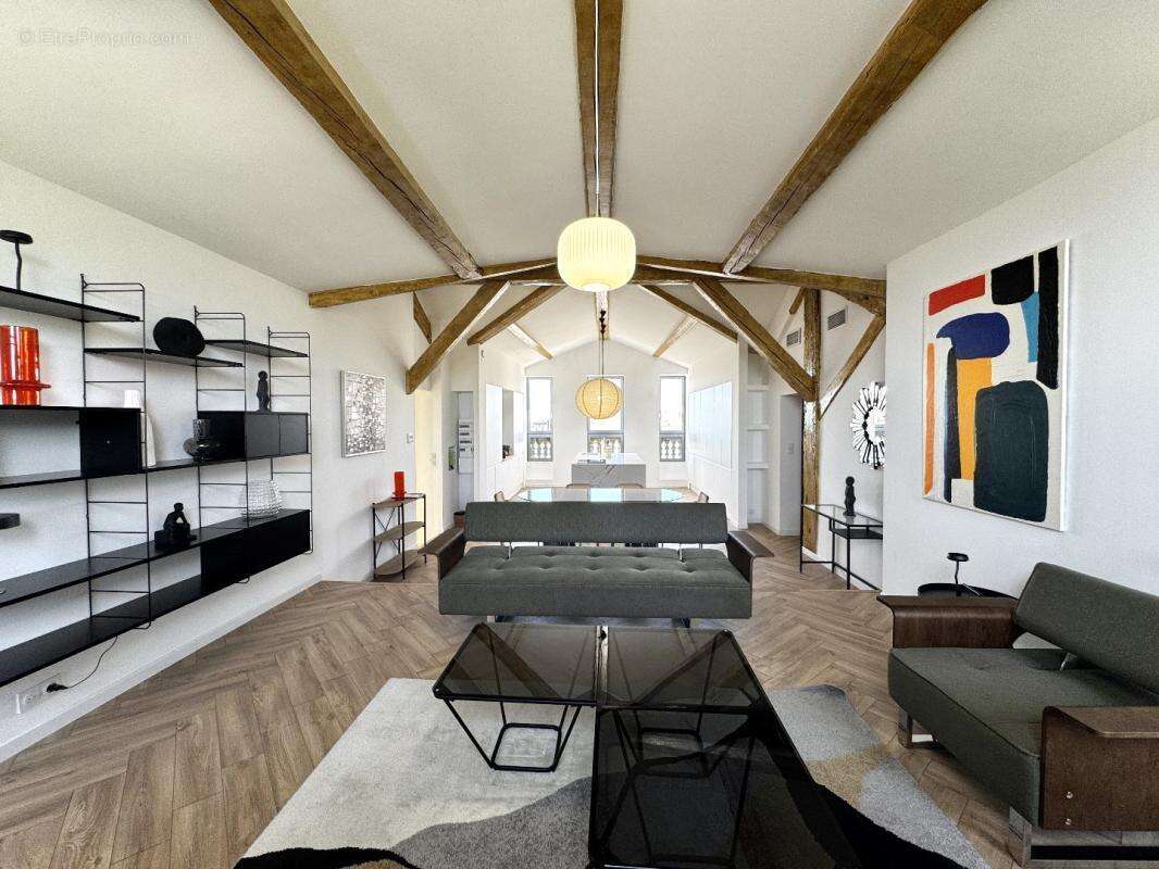 Appartement à NIMES
