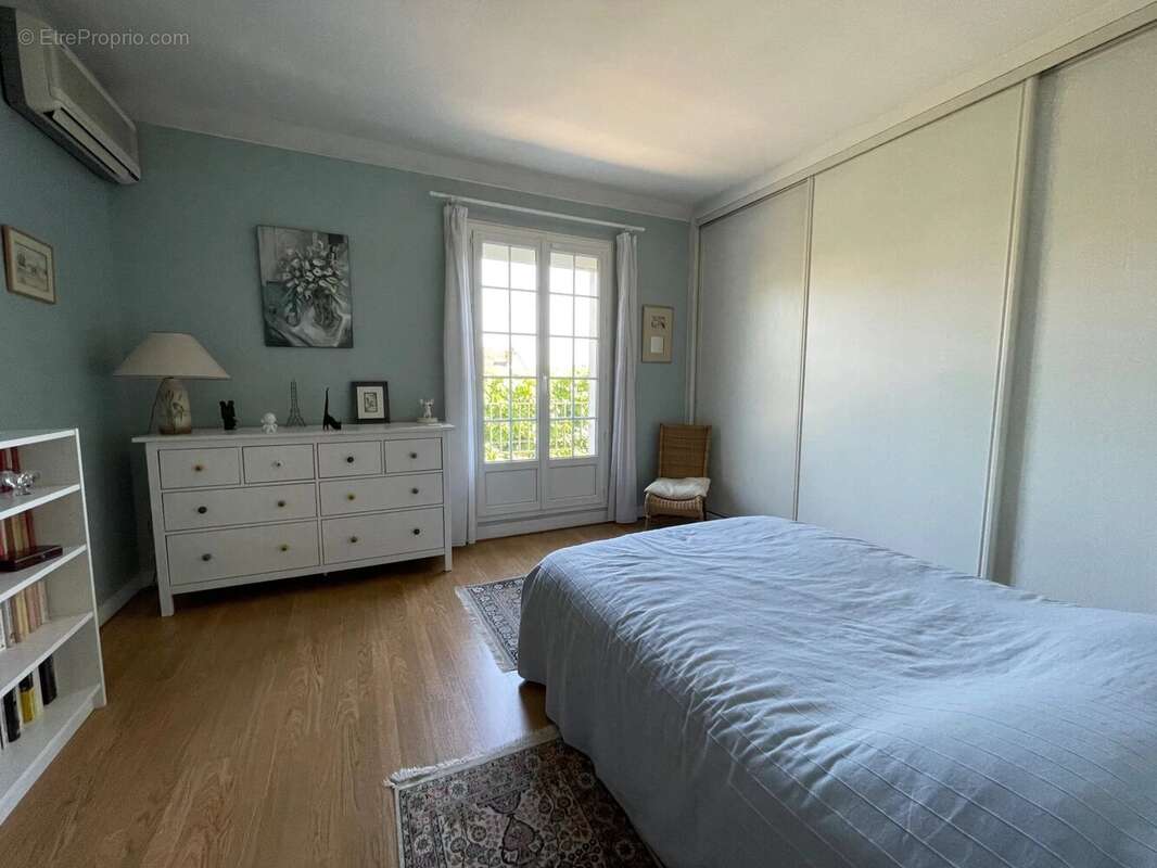 Maison à LIVRY-GARGAN