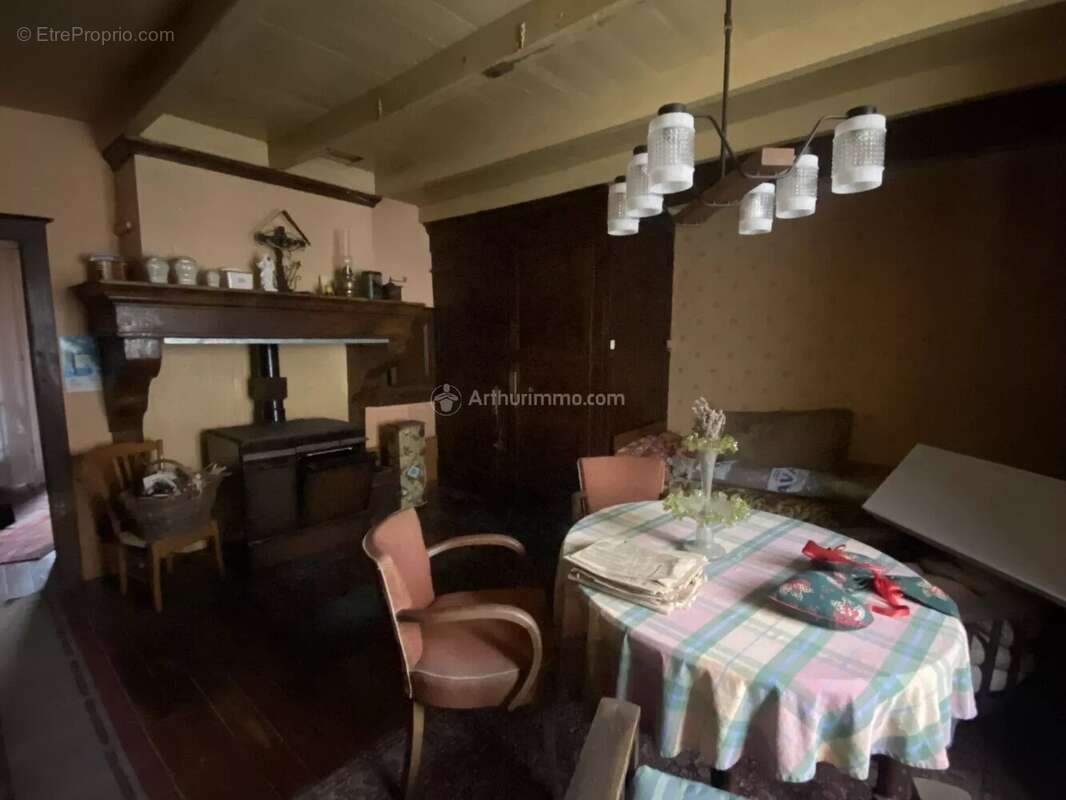 Maison à ROCHES-BETTAINCOURT