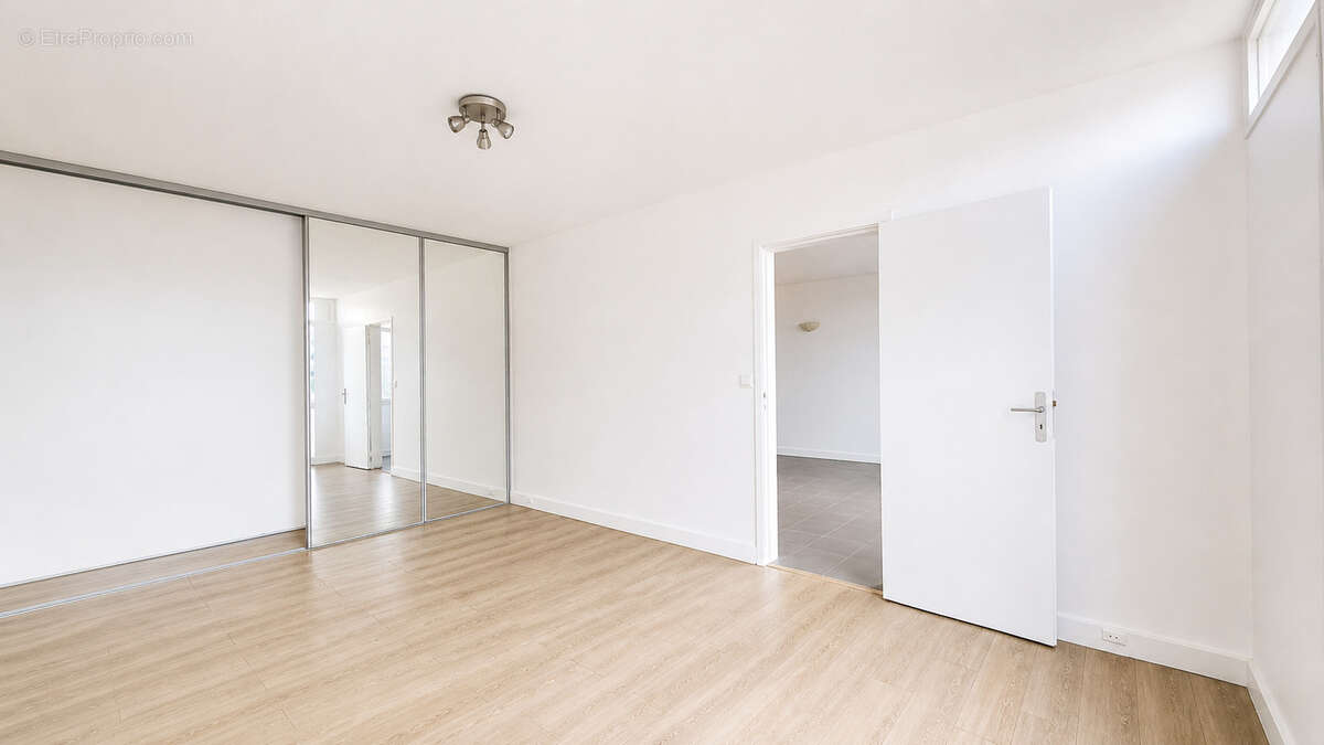 Appartement à COLOMBES