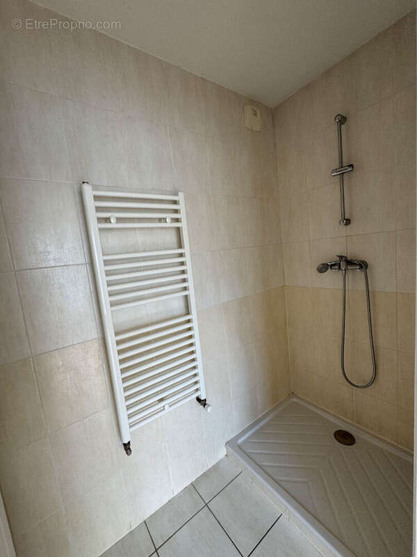 Appartement 100 m² à Annemasse  - photo 9