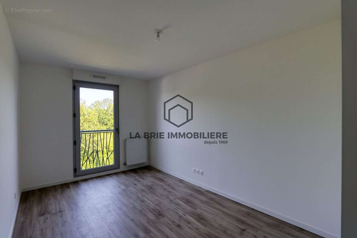 Appartement 50 m² à Chennevieres-Sur-Marne  - photo 6