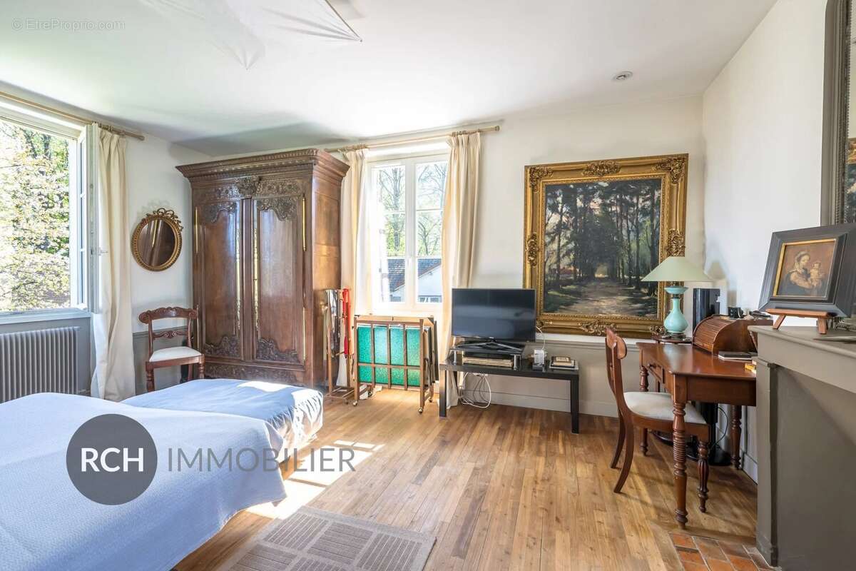 Maison à MONTFORT-L'AMAURY