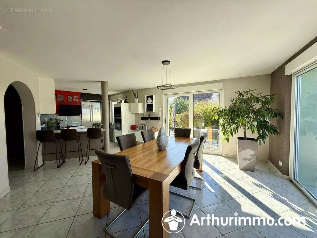 Maison à AUDINCOURT