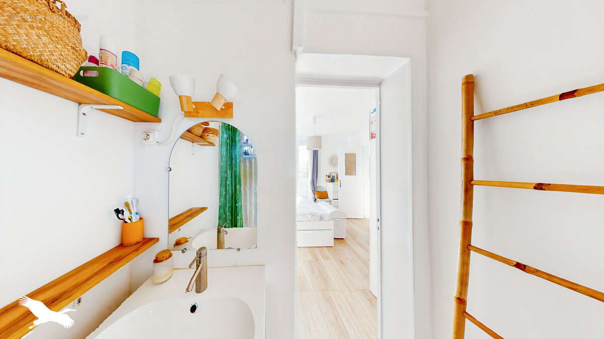 Appartement à MARSEILLE-9E