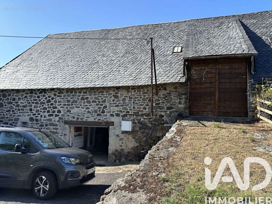 Photo 2 - Maison à RIOM-ES-MONTAGNES
