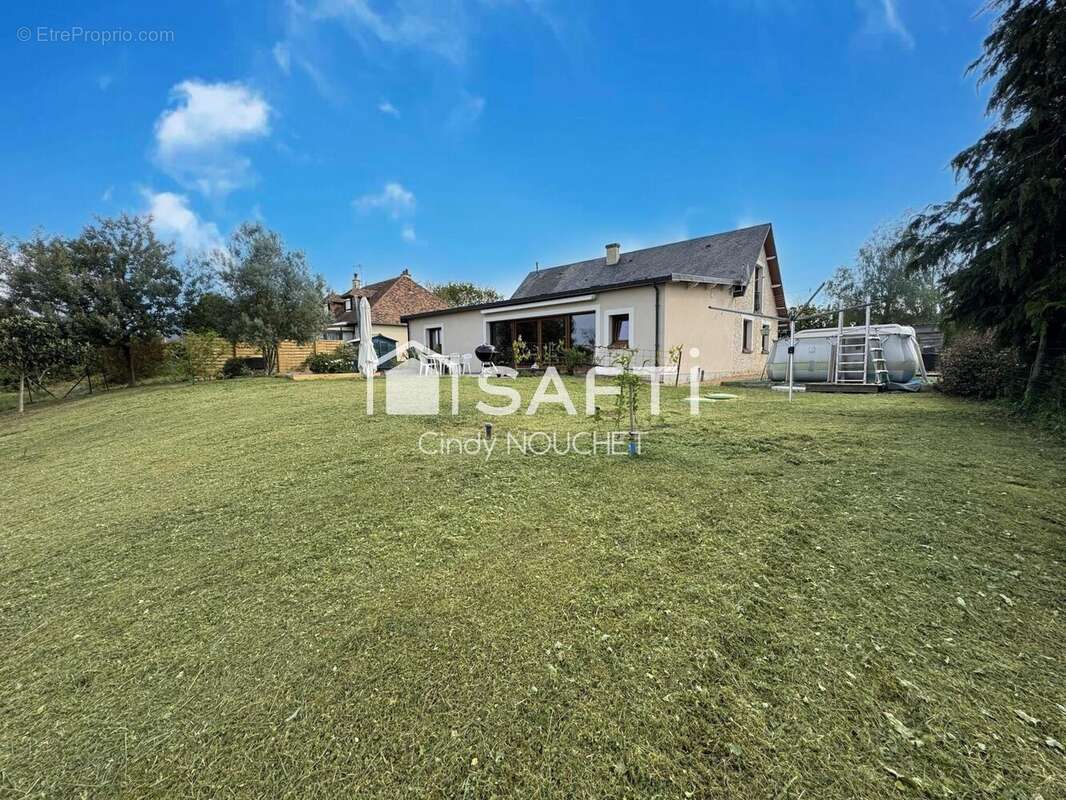 Photo 2 - Maison à AVOISE