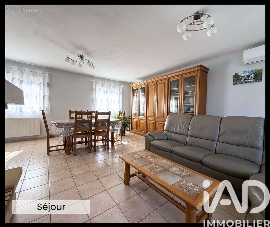 Photo 5 - Maison à SAINTE-FOY-DE-PEYROLIERES