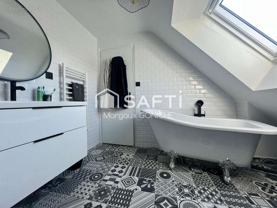 Photo 7 - Maison à SENE