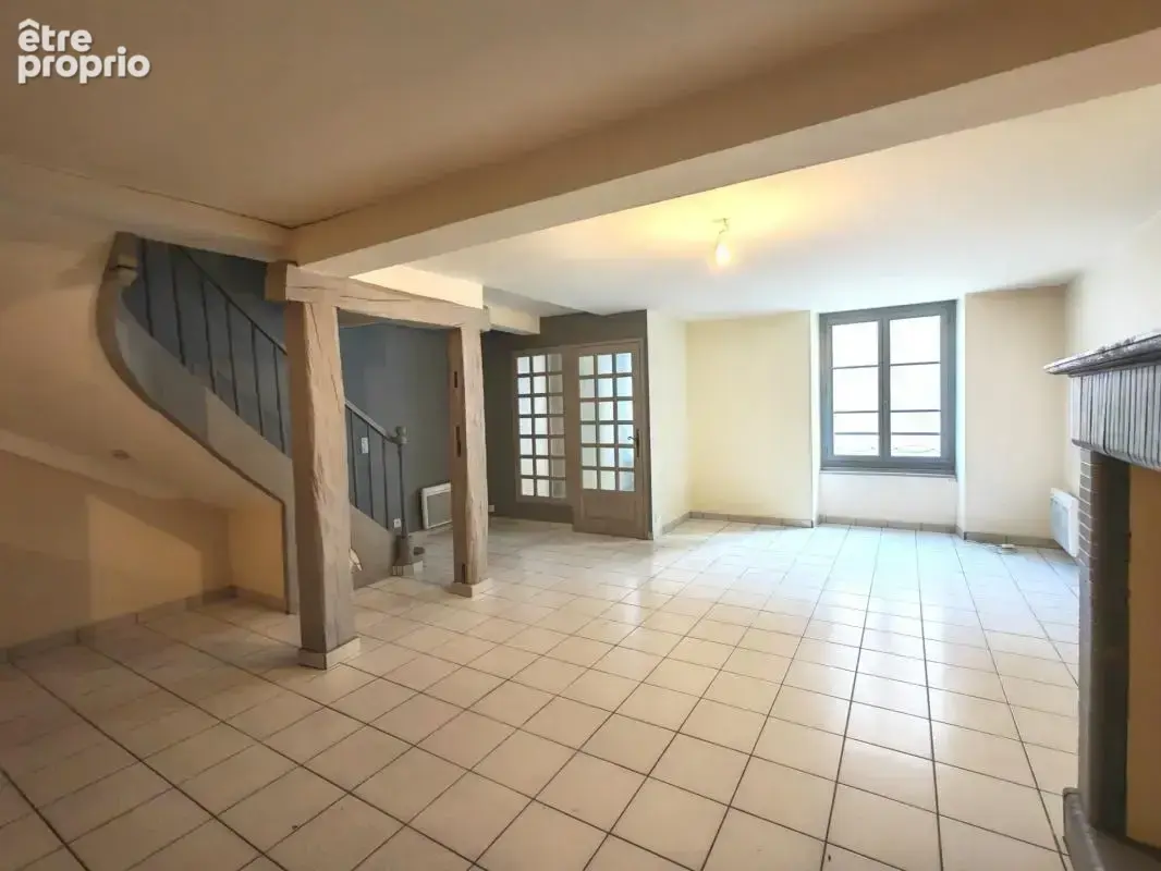 Immeuble de rapport avec T2 loué, T4 libre et garage à Pavie. Idéal investisseur - photo 9
