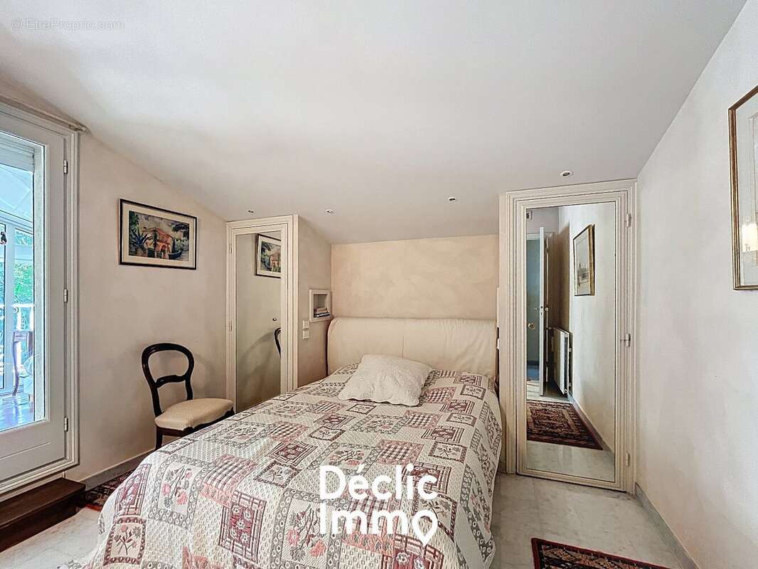 Appartement à VALLAURIS