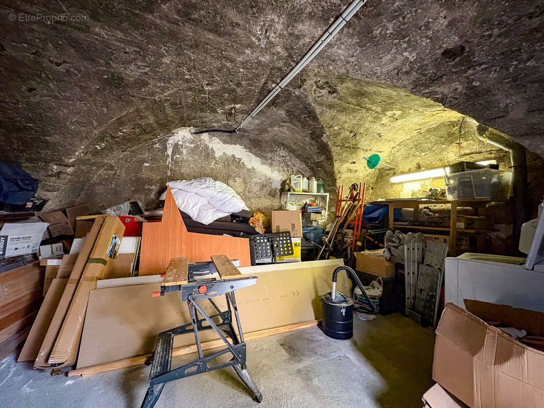 Maison à VEYRE-MONTON