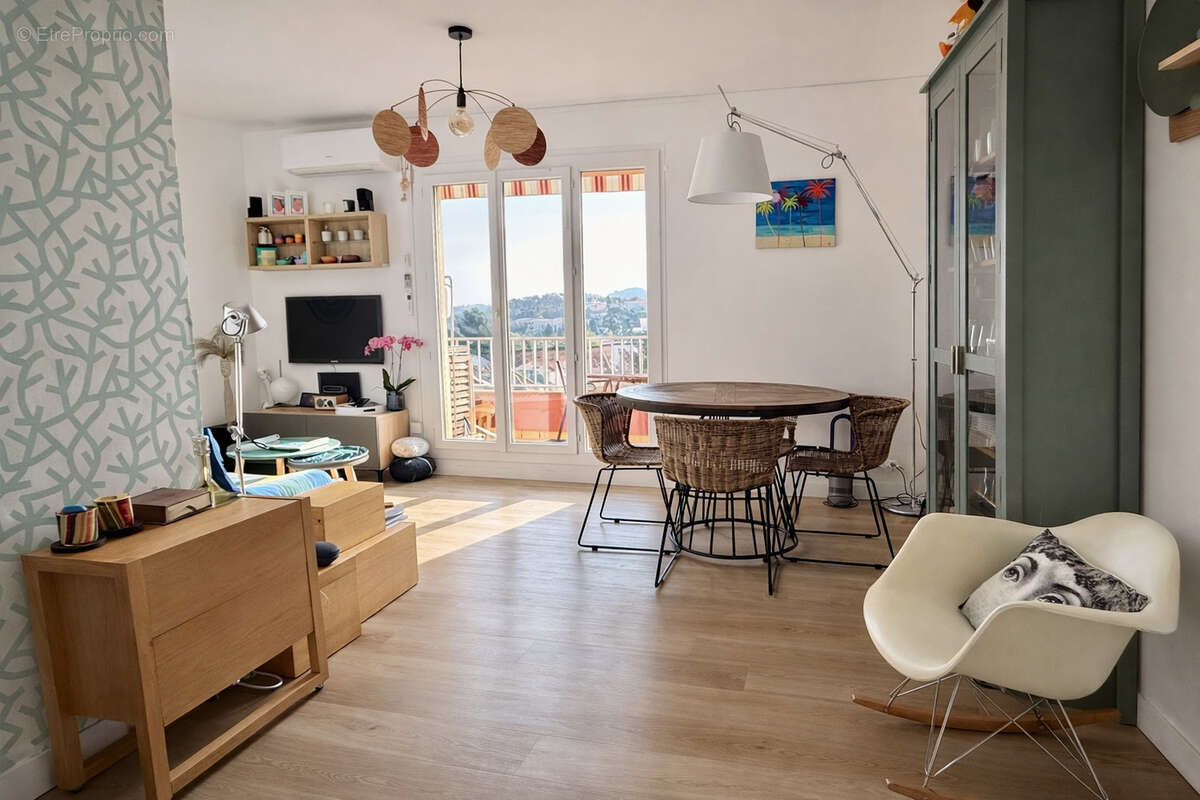 Appartement à SANARY-SUR-MER